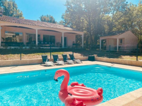 Cahors Gite pour 10 personnes avec piscine Villa Carpe Diem